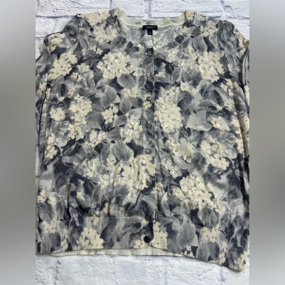 Talbots Floral Cardigan in Gray and Cream. Silk/Cotton Blend. Size Large. - Picture 3 of 6